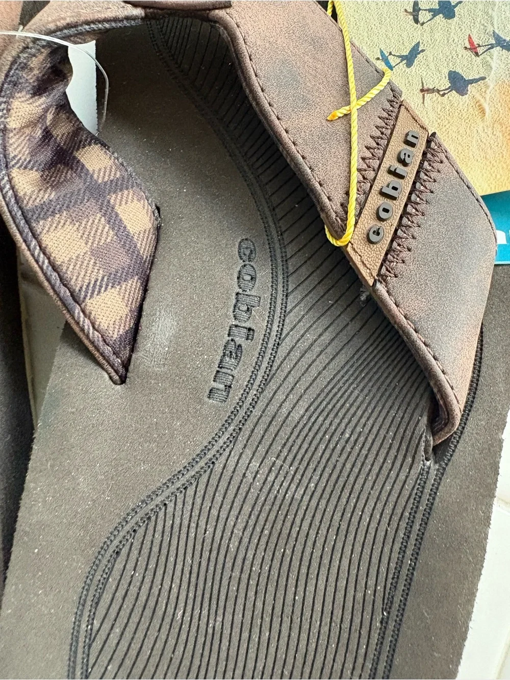 NWT Cobian Men’s AVR2 Trek Brown Flip Flop Sandals Beach Thongs Size 8